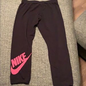 Women’s Nike workout capris